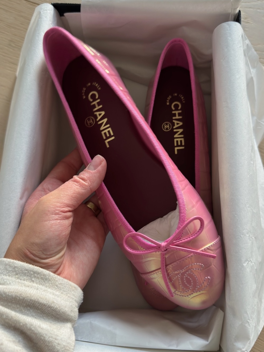 CHANEL Pink Iridescent croc Bow Ballet Flats